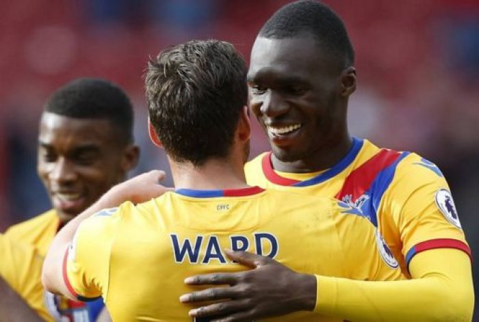 Benteke naléhal na Crystal Palace, aby neprodávali Zahu