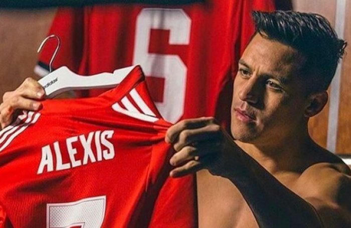 Jednoduchá věc. Proč Alexis vyměnil Wengera za Mourinha?