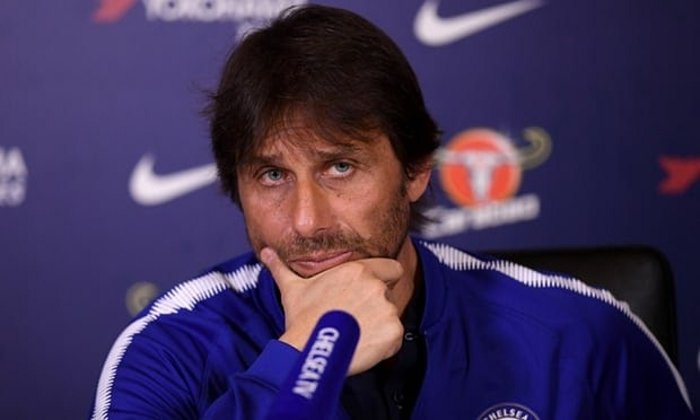 Conte požene svého bývalého zaměstnavatele k soudu. Čím se Chelsea provinila?