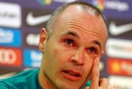 Do kterého klubu má Iniesta nejblíže? Ten, co mu chce během tří let vyplatit 81 milionů eur...