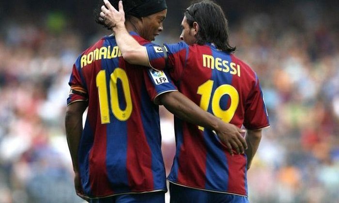 Ronaldinho to s míčem pořád umí, vstřelil pět branek a na šest přihrál