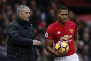 Manchester má nového kapitána! Na koho po odchodu Carricka ukázal Mourinho prstem?