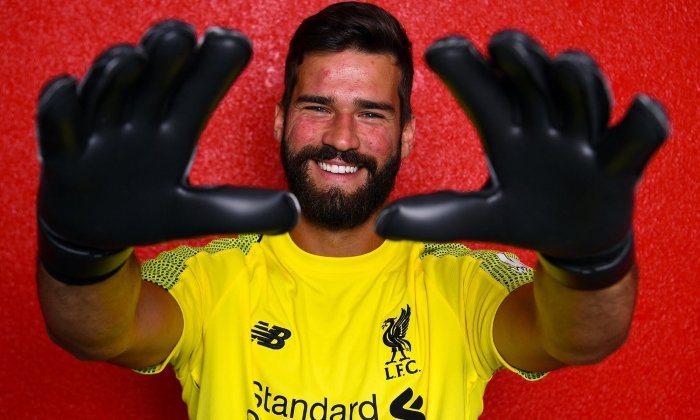 Nechybělo moc a Alisson Reds odmítl, přestup pak oplakal