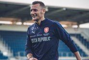 Kam se střet s Brazílií hrabe na Slavii se Sevillou. V Edenu zela prázdná místa na tribunách pro diváky i novináře