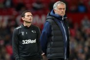 Lampard byl v šoku. A Mourinho? Selhání Jonese tušil a Ligový pohár nepovažuje za důležitý