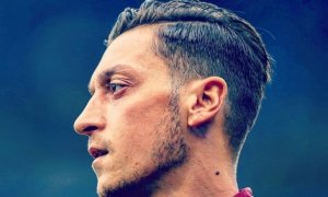 Özil lídrem? Ani náhodou! Nešetří kritikou Fábregas