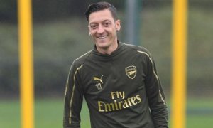 Özil je na odchodu a Gunners vyhlíží náhradu. Koho by Emery mohl už v zimě přivést?