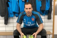 Emery má zamotanou hlavu. Čech už je v pořádku, ale Leno předvádí skvělé výkony