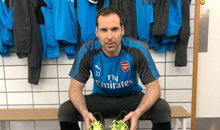 Emery má zamotanou hlavu. Čech už je v pořádku, ale Leno předvádí skvělé výkony