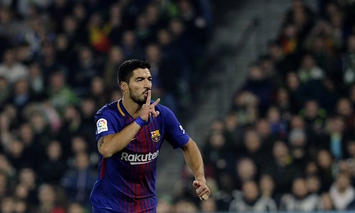 Barcelona vypráskala kožich Realu, Chelsea hladce přejela Burnley