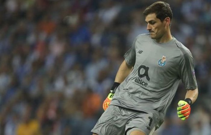 Ochutná Casillas i třetí klubový chleba kariéry? Mohl by odletět za Schweinsteigerem