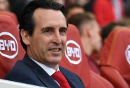 Emery potřebuje čas, pobízí Cazorla. Fanoušci s ním silně nesouhlasí