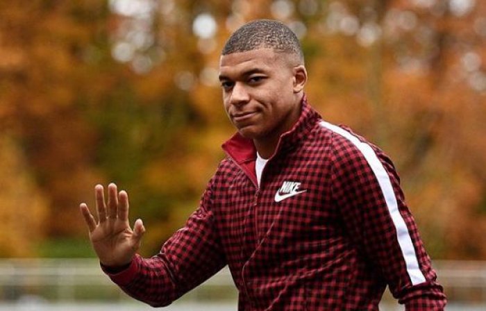 Komu se podobá Mbappé? Messi, CR7 nebo snad Ronaldo?