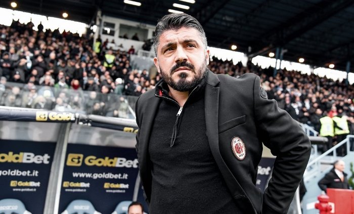 I přes vrtkavé výkony chce Gattuso naplnit ambice klubu. Dá mu ovšem vedení šanci?