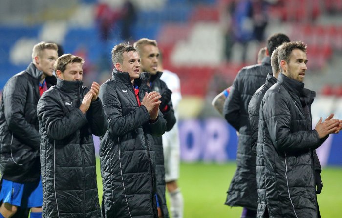 Kněz Zbigniew Czendlik fandí Viktorce Plzeň: Kázání na téma fotbal