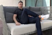 Nemůžu ho ani vidět, je to psychopat, tvrdí žena, jíž Ronaldo vyhrožoval, že ji podřízne, pokud ho opustí