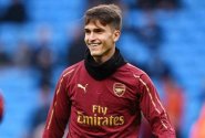 Nespokojený Arsenal bude Barceloně vracet její majetek, jenž v Premier League nezáří