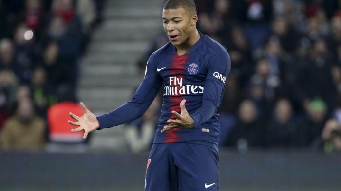 PSG nevypustilo po zisku titulu duel s Monakem, Arsenal a Manchester United klopýtly