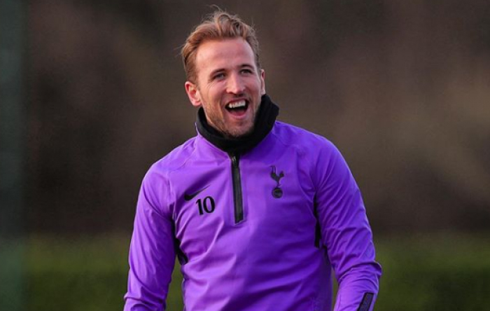 Vyměnit fotbal za americký fotbal? Podle legendy Spurs to Kane udělá...