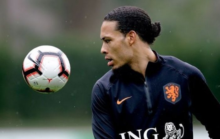 Van Dijk opouští nizozemskou reprezentaci. Má Liverpool další problém?