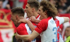 Slavia slaví mistrovský titul, Sparta doma zabrala s Jabloncem