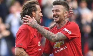 Poborský asistoval Beckhamovi a chválí United: Celý klub dává najevo obrovský vděk vůči svým bývalým hráčům