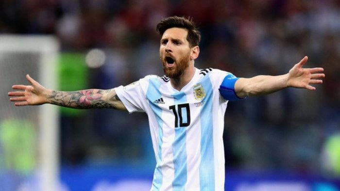 Rád bych se vrátil do Argentiny, přiznává Messi. Je ale jeho angažmá v místní lize pravděpodobné?