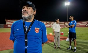 Maradona: Pokud hledají Rudí ďáblové schopného trenéra, mohou mi cinknout