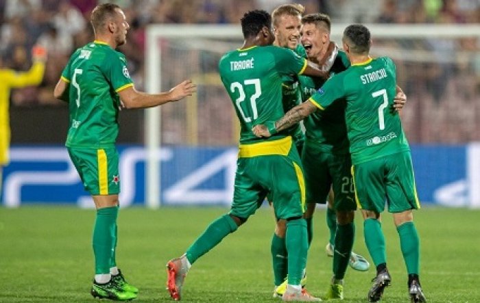Sešívaní přežili v Kluži penaltu a do Prahy vezou výhru