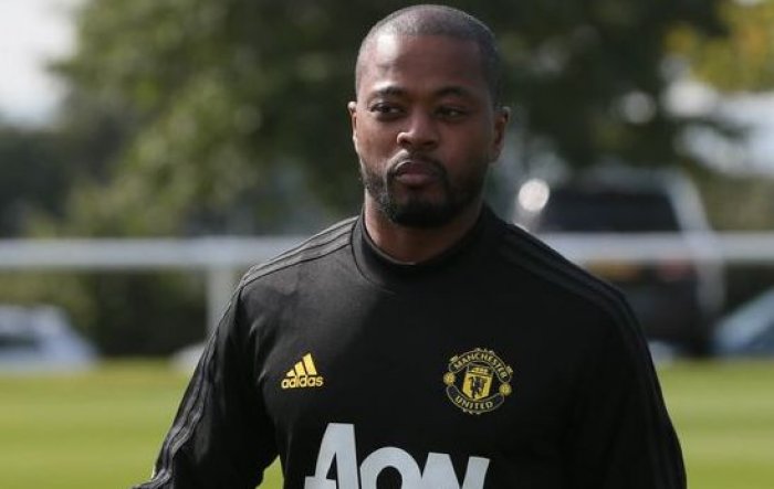 Evra se vrátil do struktur Manchesteru United a oťukává si trenérskou roli