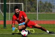 Liverpoolu se vrací Alisson. Bude k dispozici i Salah?