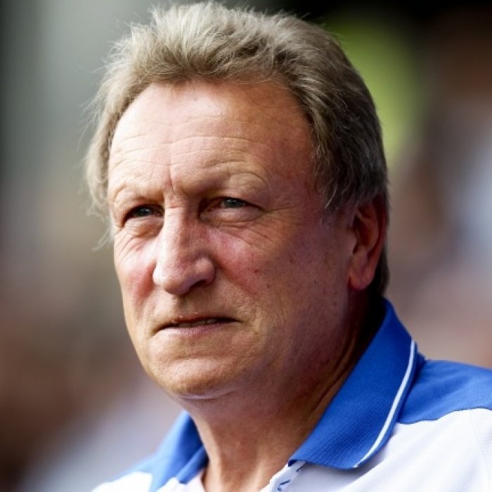 Davies skončil u Forest, vystřídá ho Warnock