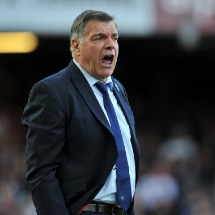 United jen nakopávali míče, rýpl si Allardyce