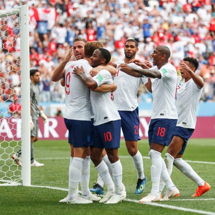 Famózní Anglie zničila Panamu a je v osmifinále
