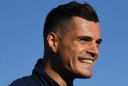 Xhaka sjel Evru, pro něhož jsou Kanonýři pořád dětmi: Musí si dávat pozor, co říká, jsou to hovadiny