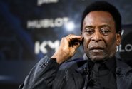 Pelé trávil Vánoce v nemocnici, sám ale nebyl