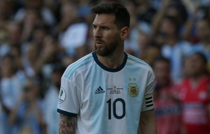 Messi mi řekl, ať držím hubu, stěžuje si trenér Brazílie