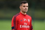 Xhaka chyběl v derby, souhlasil s návratem do Bundesligy