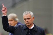 Pravý Mourinho je zpátky! Zpochybnil práci sudího a popřál Rudigerovi rychlé zotavení ze „zlomených“ žeber