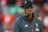 Liverpool prohrál poprvé v sezóně, Wolves přetlačili Tottenham, United remizoval