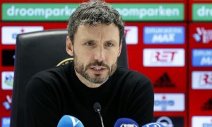 Van Bommel podle očekávání skončil. Zamíří na Ostrovy?