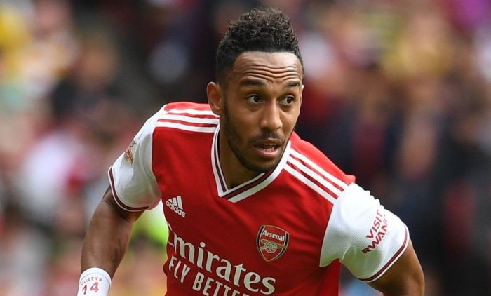 Aubameyang má dalšího zájemce. Místo Barcelony se má však vrátit do Francie