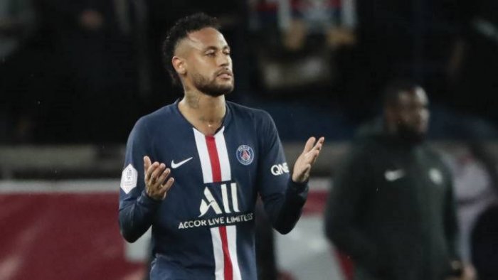 Neymar kritizuje vedení PSG. Funkcionáři mu prý bránili, aby se před Dortmundem rozehrál