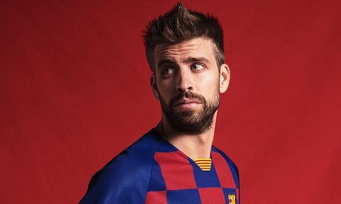 Piqué vyzval vedení Barcelony k přestavbě týmu. Ani Messi nemá jisté místo, tvrdí stoper