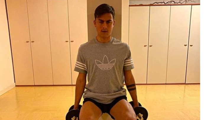 Dybala po prodělání COVID-19: „Byl jsem k smrti unavený“