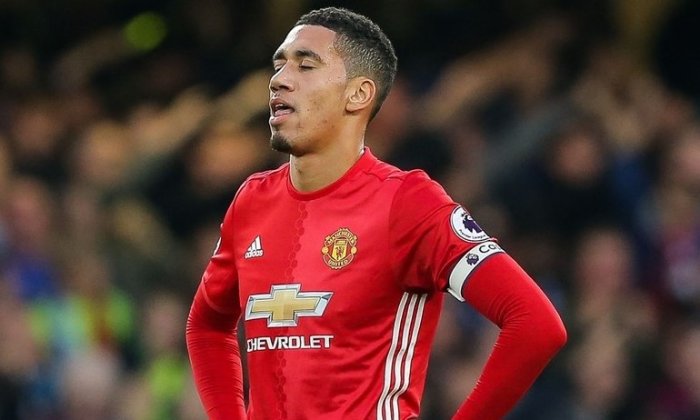 Smalling se zřejmě vrátí, náhrada pro Řím má dorazit rovněž z Ostrovů