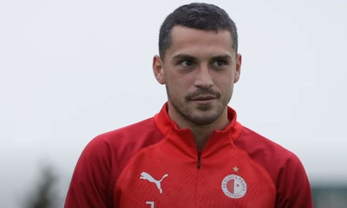 Po Coufalovi a Masopustovi je s přestupem do Premier League spojován i Stanciu!