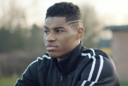 Rashford se dočkal velké pocty, vyznamenala ho britská královna