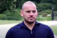 Sneijder by mohl ohledně přerušení důchodu napodobit Robbena. Zahraje si s Černým?