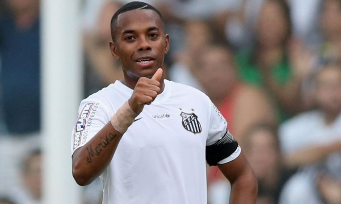 Robinho dostal vyhazov. Santos jej přijme zpět, až se obhájí u soudu